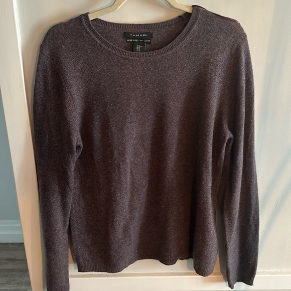 Tahari Cashmere Sweater - Picture 1 of 4